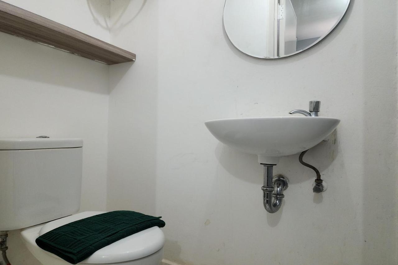 Barata Hotel Near Bandara Soekarno Hatta Tangerang Extérieur photo