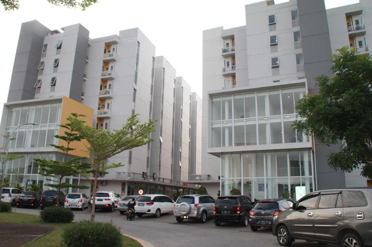Barata Hotel Near Bandara Soekarno Hatta Tangerang Extérieur photo