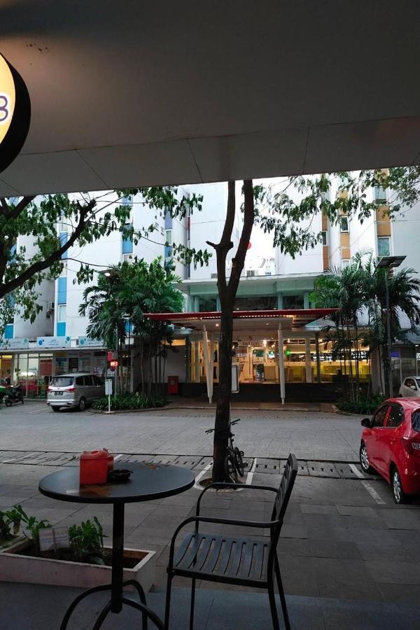Barata Hotel Near Bandara Soekarno Hatta Tangerang Extérieur photo