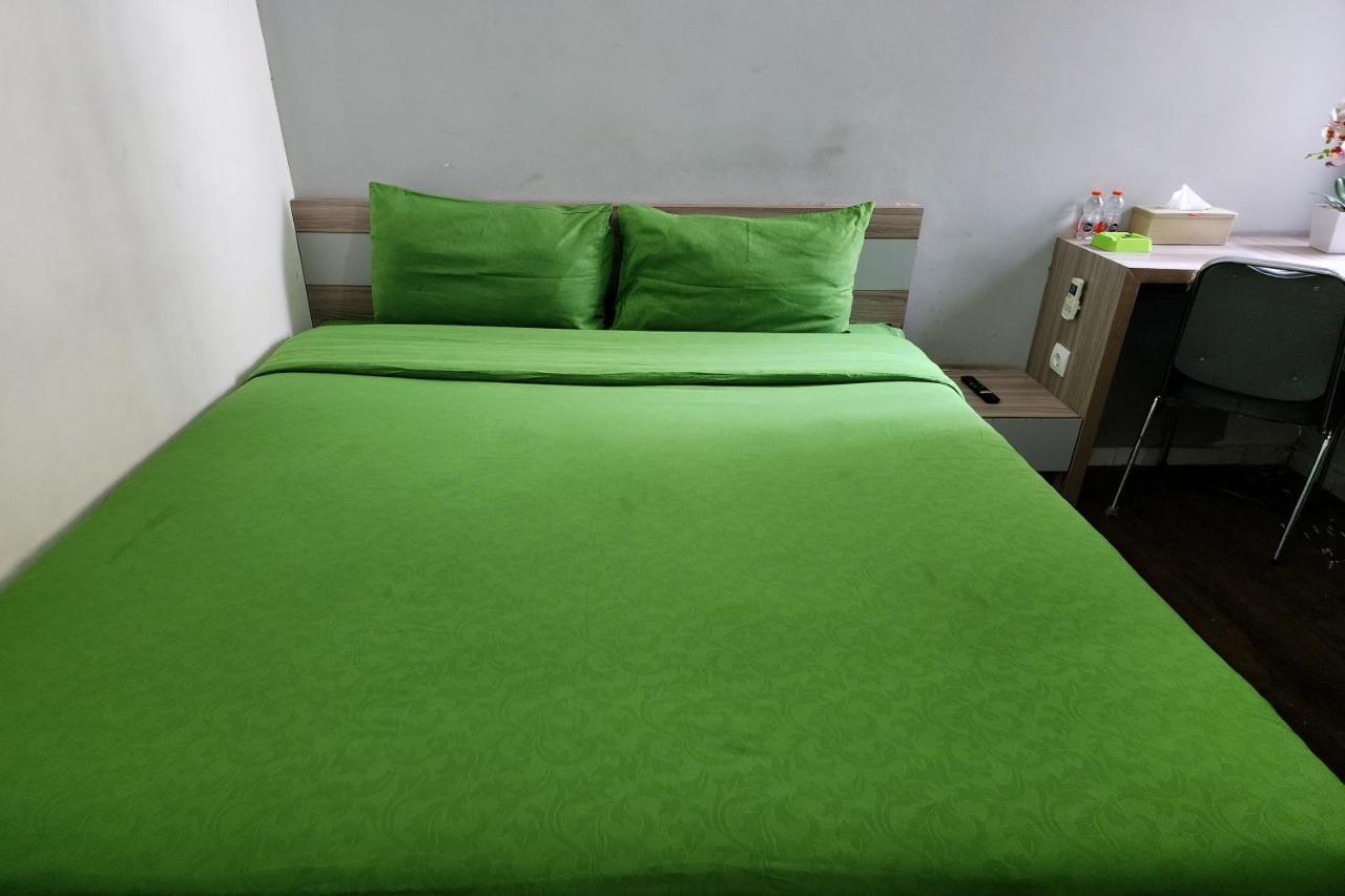 Barata Hotel Near Bandara Soekarno Hatta Tangerang Extérieur photo